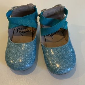 Monkey feet sandals 12-18 months girls